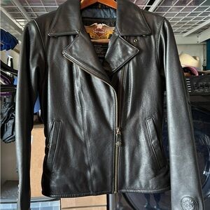 Harley-Davidson Sleek Black Leather Jacket